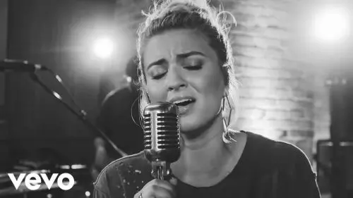 Tori Kelly – Just As Sure