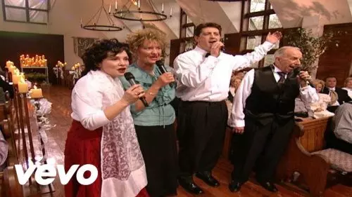 Bill & Gloria Gaither – When The Roll Is Called Up Yonder