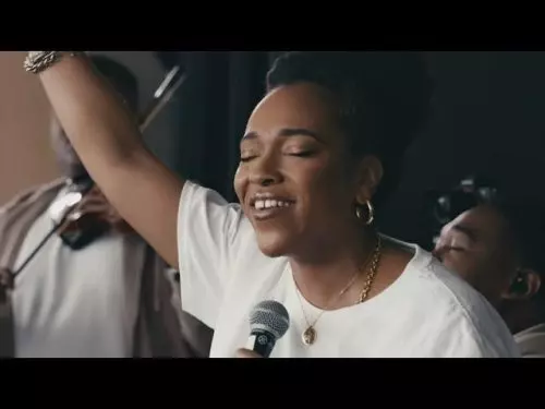 Israel & New Breed – Here I Am To Worship
